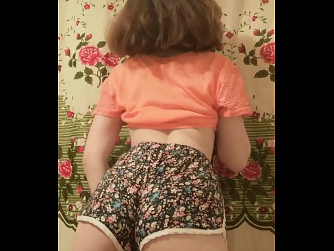 ❤️ Секси млада мадама сваля шортите си пред камерата. ❌ Анално видео в bg.sexycamse.top ️❤